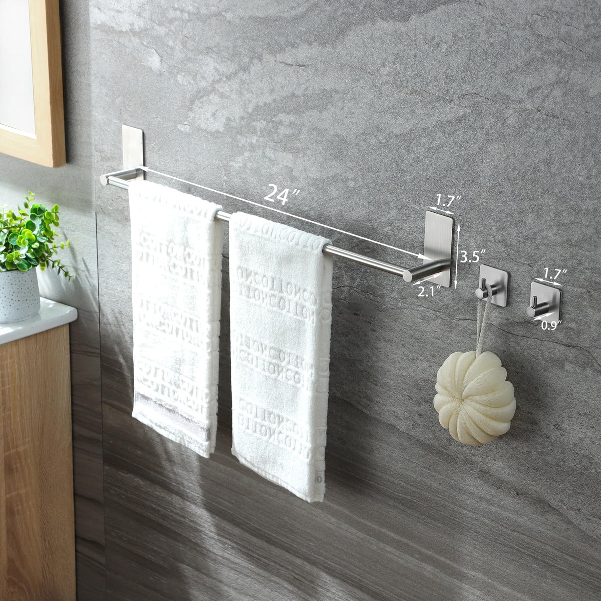 Taozun stainless steel finish resists rust for durable bathroom hardware.