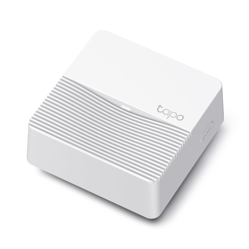 Tapo H200 smart hub front panel with status LEDs for quick health checks.