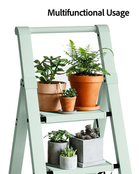 Taranta ladder suits multifunction use like a bookshelf or plant rack.