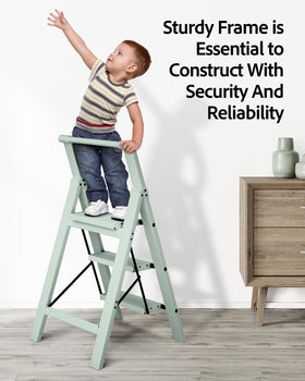 Taranta 3 Step Ladder's triangular design improves stability during tasks.