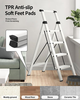 Taranta 4 Step Ladder anti-slip pedals prevent slips during use