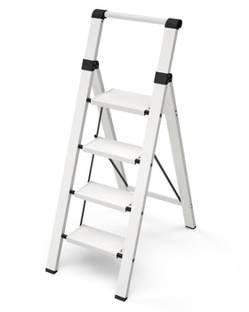 Taranta 4 Step Ladder open size enables reaching high shelves safely