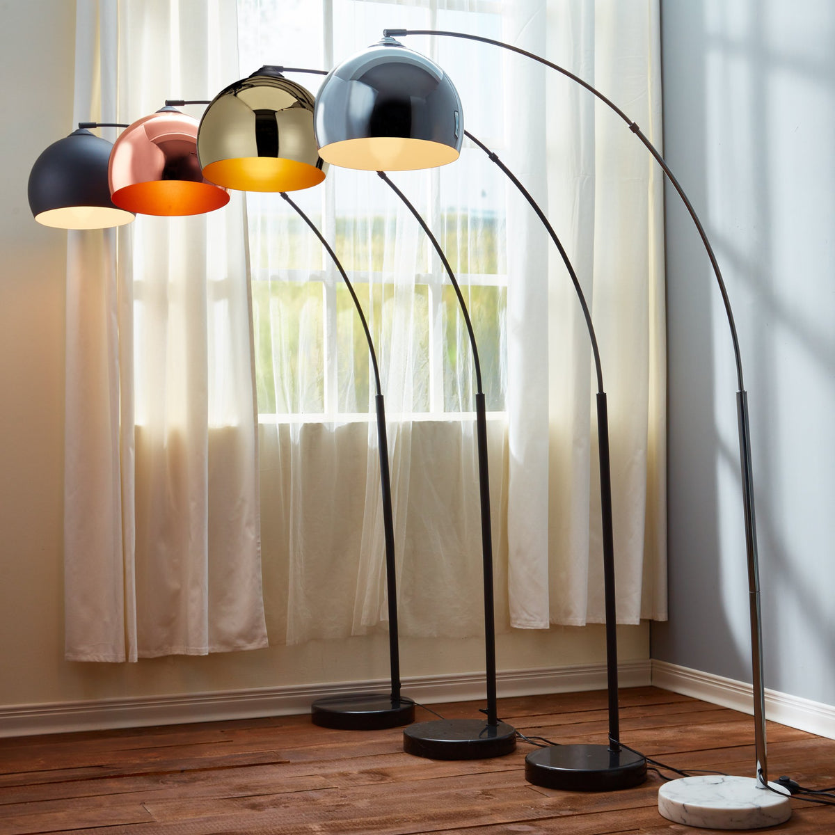 Teamson Home Arquer arc lamp base detail emphasizes sturdy support