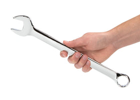TEKTON 27 mm wrench illustrating reduced swing arc in cramped spaces