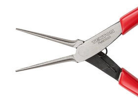 TEKTON PMN01001 in action with extra-long nose reaching a narrow space