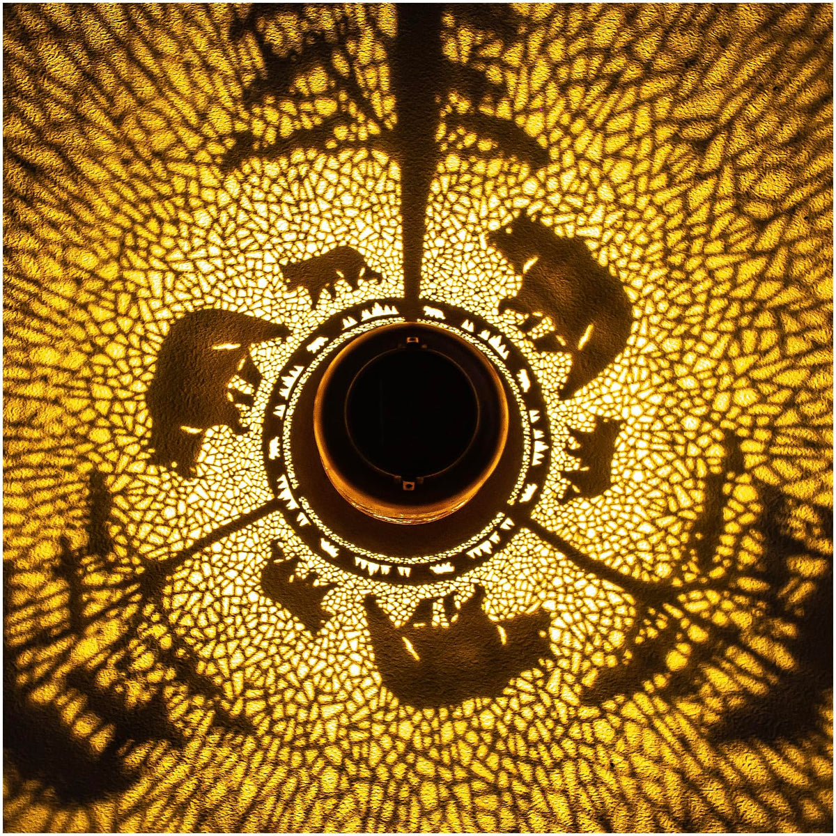 TIGGSY bear solar lantern LED-pattern close-up showing decorative glow