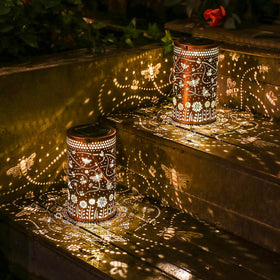 TIGGSY Bee Solar Lantern yard and pathway illumination.