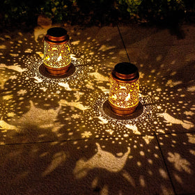 TIGGSY dog solar lantern requires no wiring for easy setup