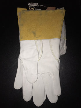 Tillman 1338 goatskin TIG glove with side protection for edge durability