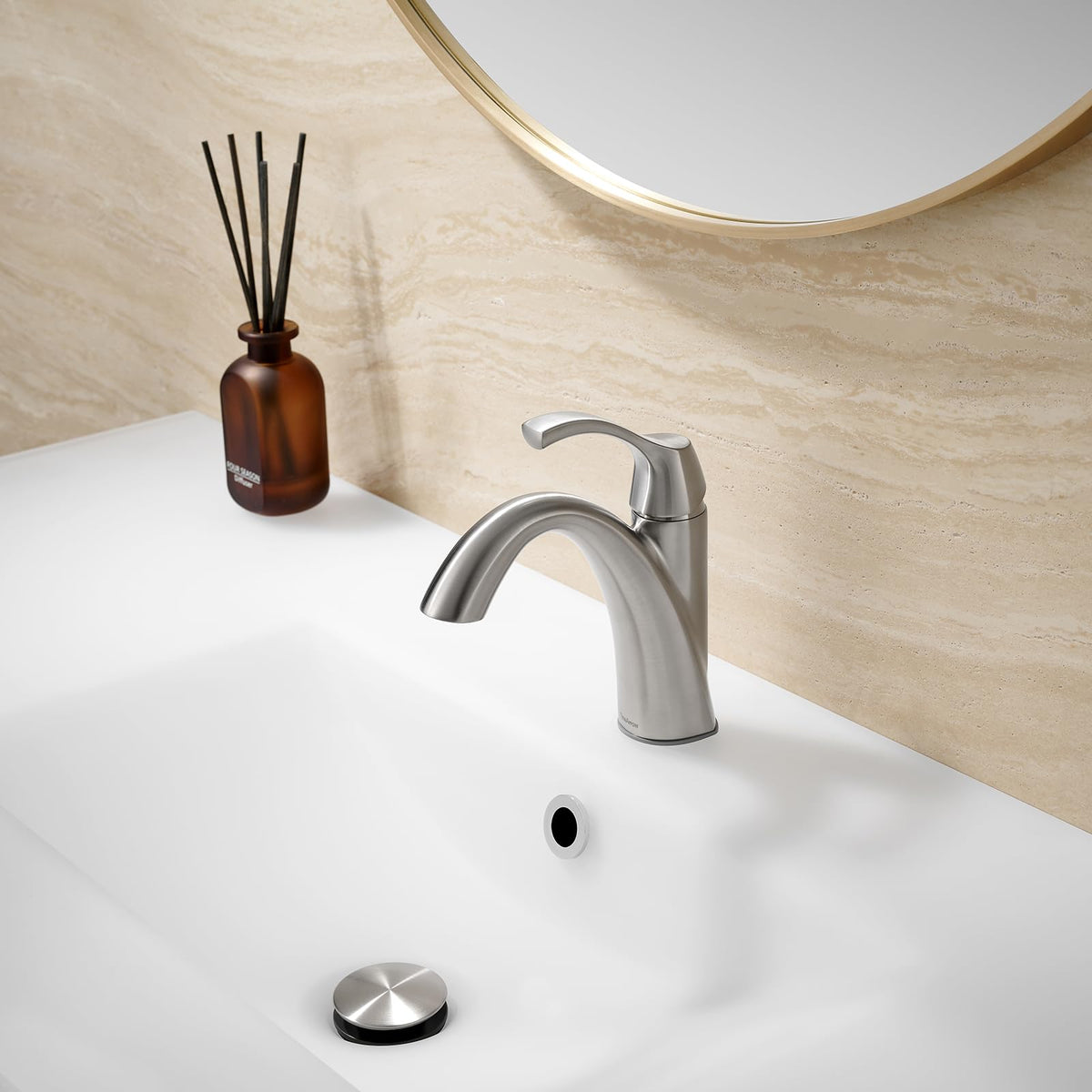 TimeArrow TAF206-BN single-handle design offers smooth control and easy use.