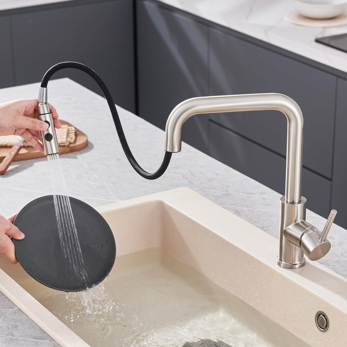 TIORIY no-drip design helps keep the sink area clean after installation