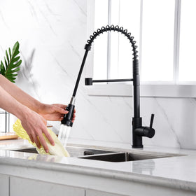 Silicone nozzles resist buildup and simplify daily cleaning.