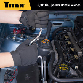 Titan 68103 speeder handle demonstrates fast turning in tight spaces.