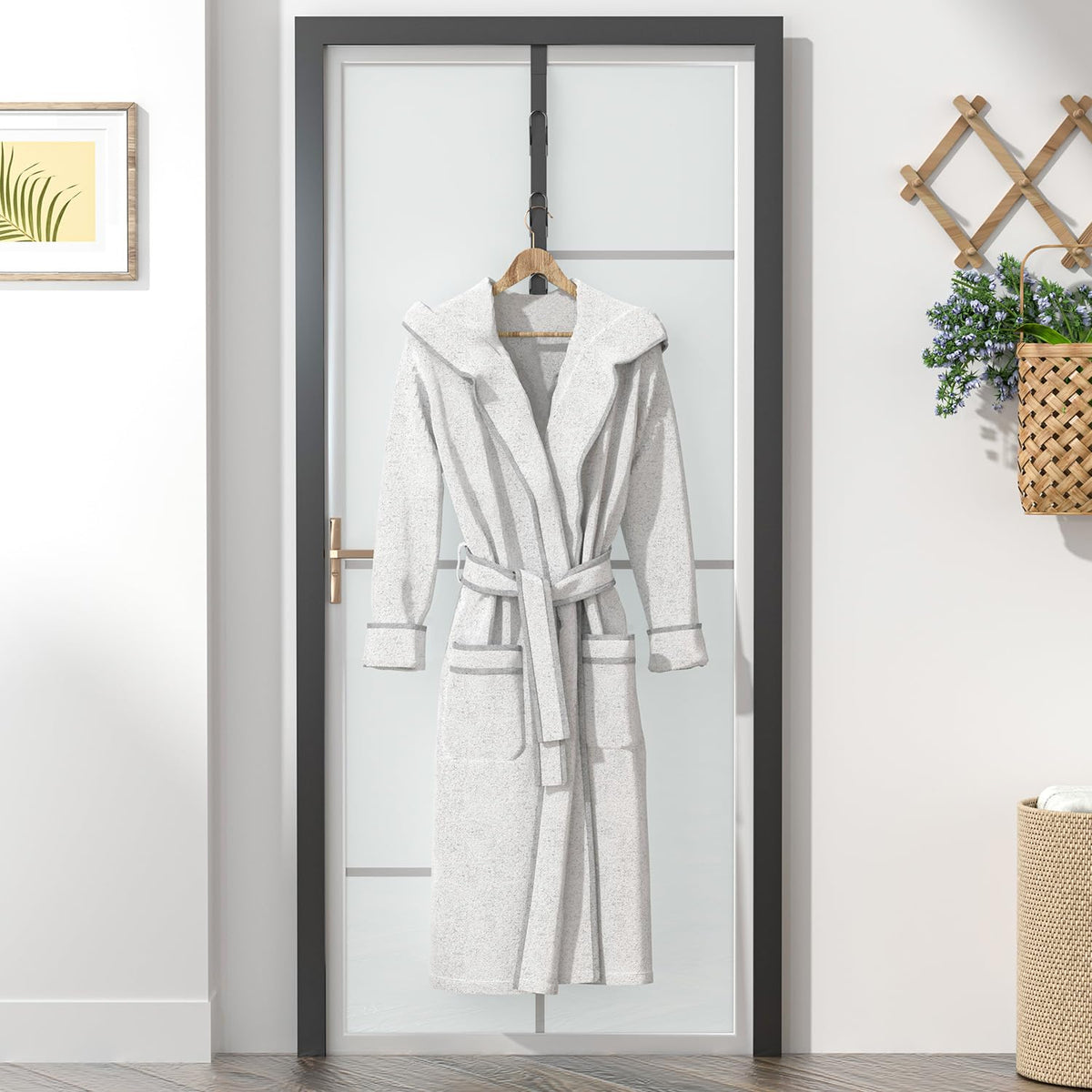 Tomir versatile storage suitable for bathroom and bedroom spaces