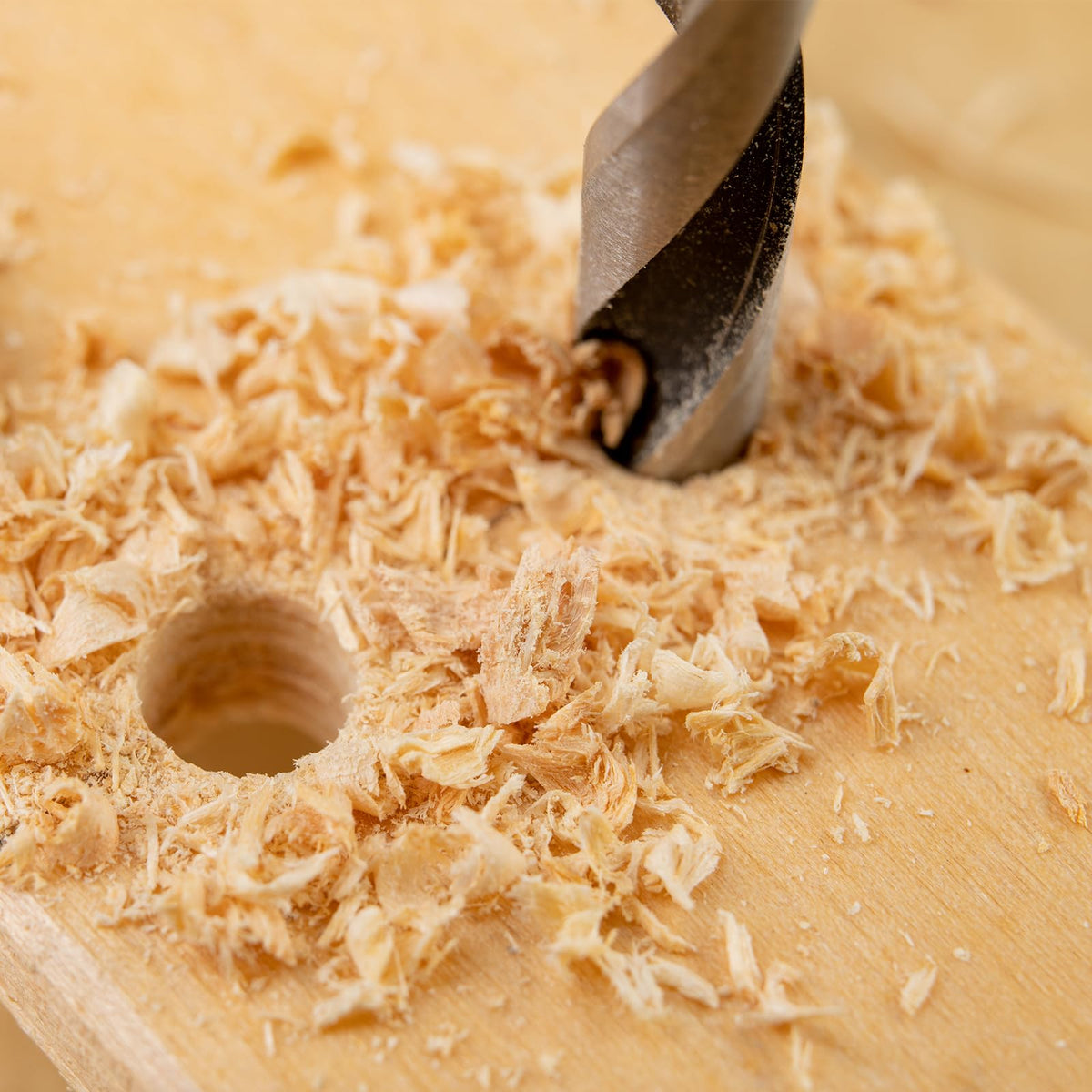Toolmays tempered, heat-treated bits maintain sharpness under heavy use.