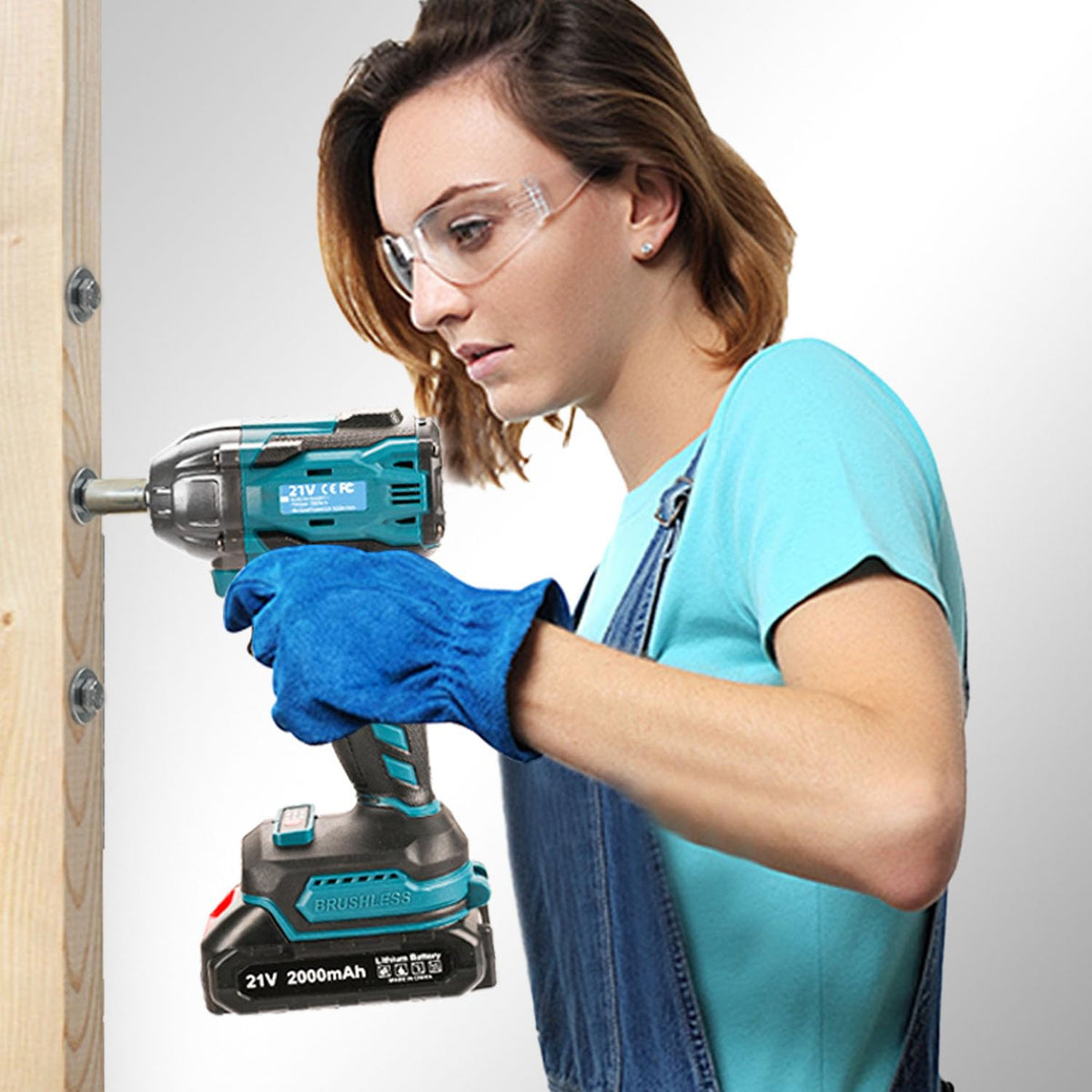 Tools 007 ergonomic handle design for comfortable grip
