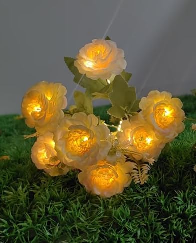 TopVelo hibiscus flower with 42 LEDs delivering a warm garden glow.