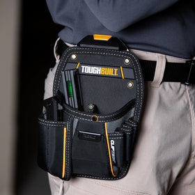 Plastic-lined knife pocket protects blades in ToughBuilt pouch