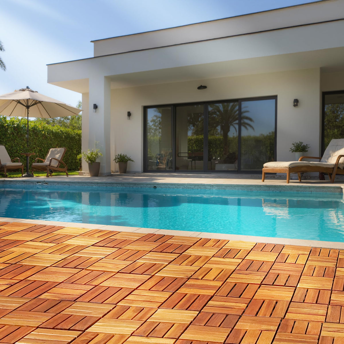 Tranquillo crack-resistant base ensures lasting outdoor durability.