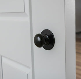Trust4Care fingerprint-resistant coating keeps surfaces clean
