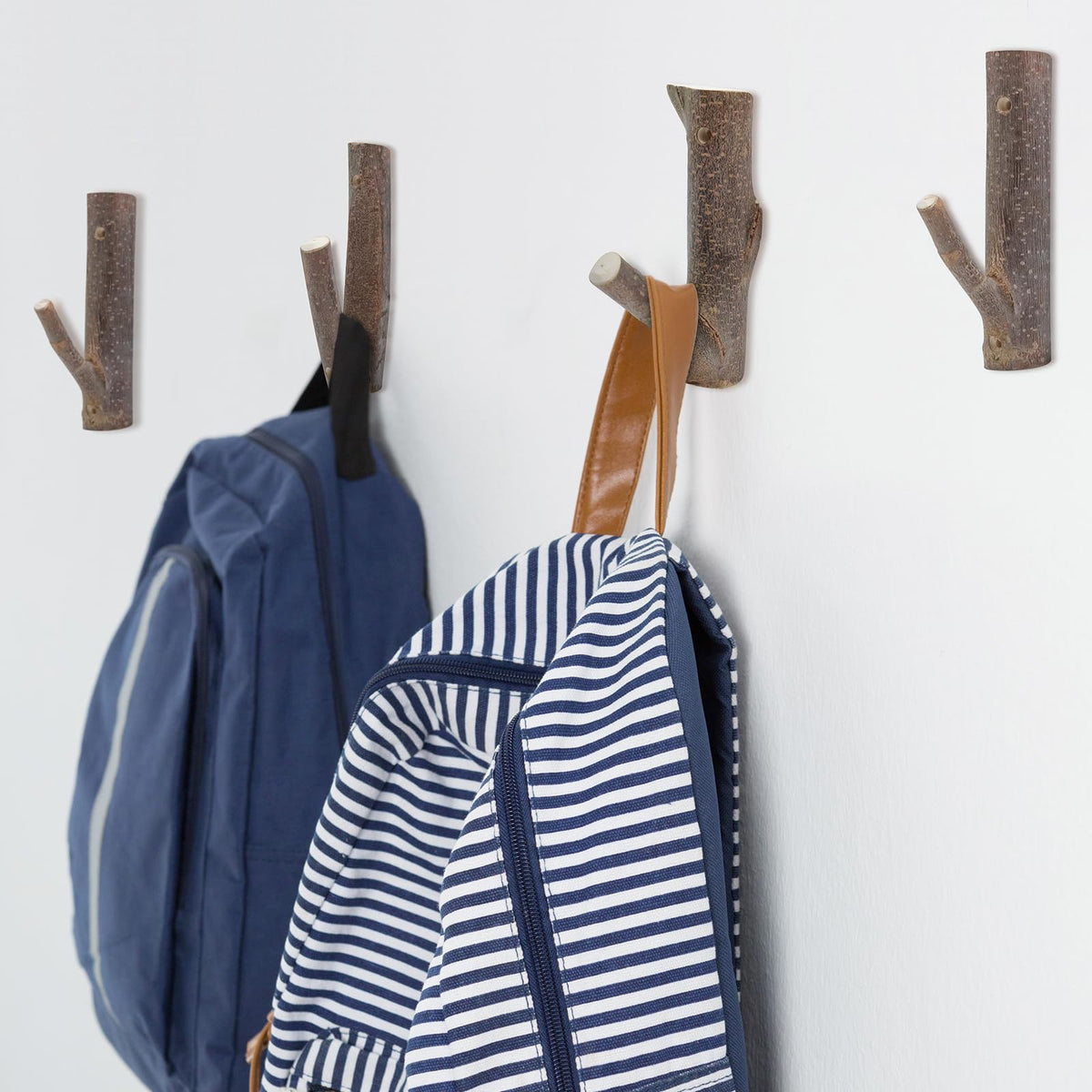 Tsnamay wooden hanger hook set in farmhouse style