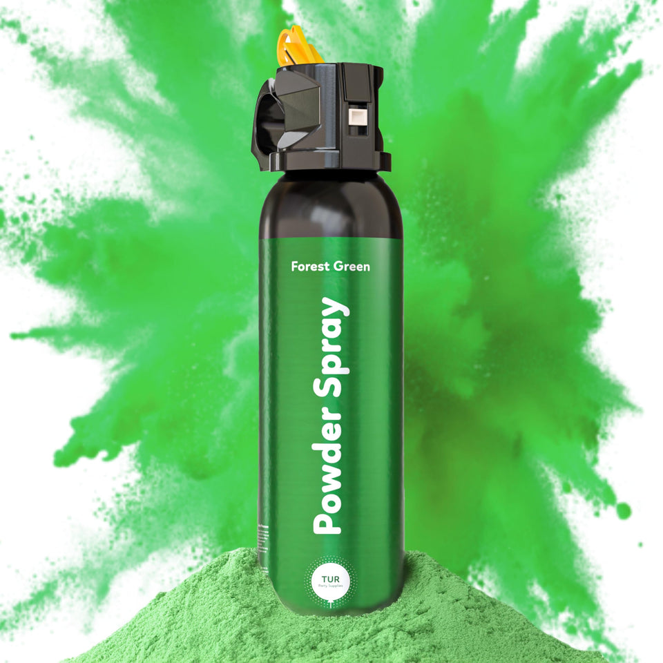 TUR Green Smoke Bomb powder spray bursts, ideal for vibrant outdoor photoshoots.