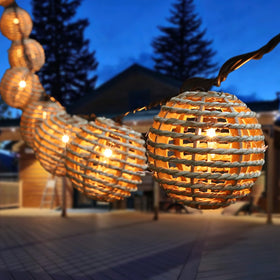 TWINKVILLA connectable outdoor string light to customize larger setups
