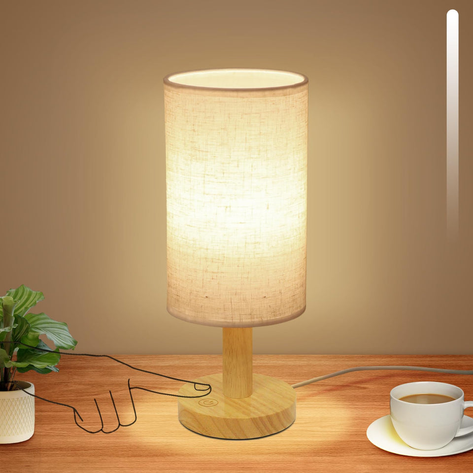 UCHENTON small touch table lamp with USB plug provides continuous ambient light.