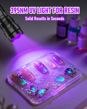 ULTRAFIRE UV Flashlight aluminum body offers durability and grip