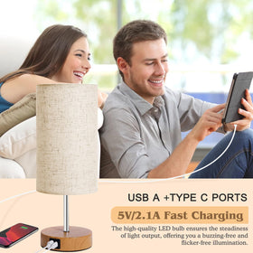 UNIFUN lamp suitable for dorms or offices with built-in charging.