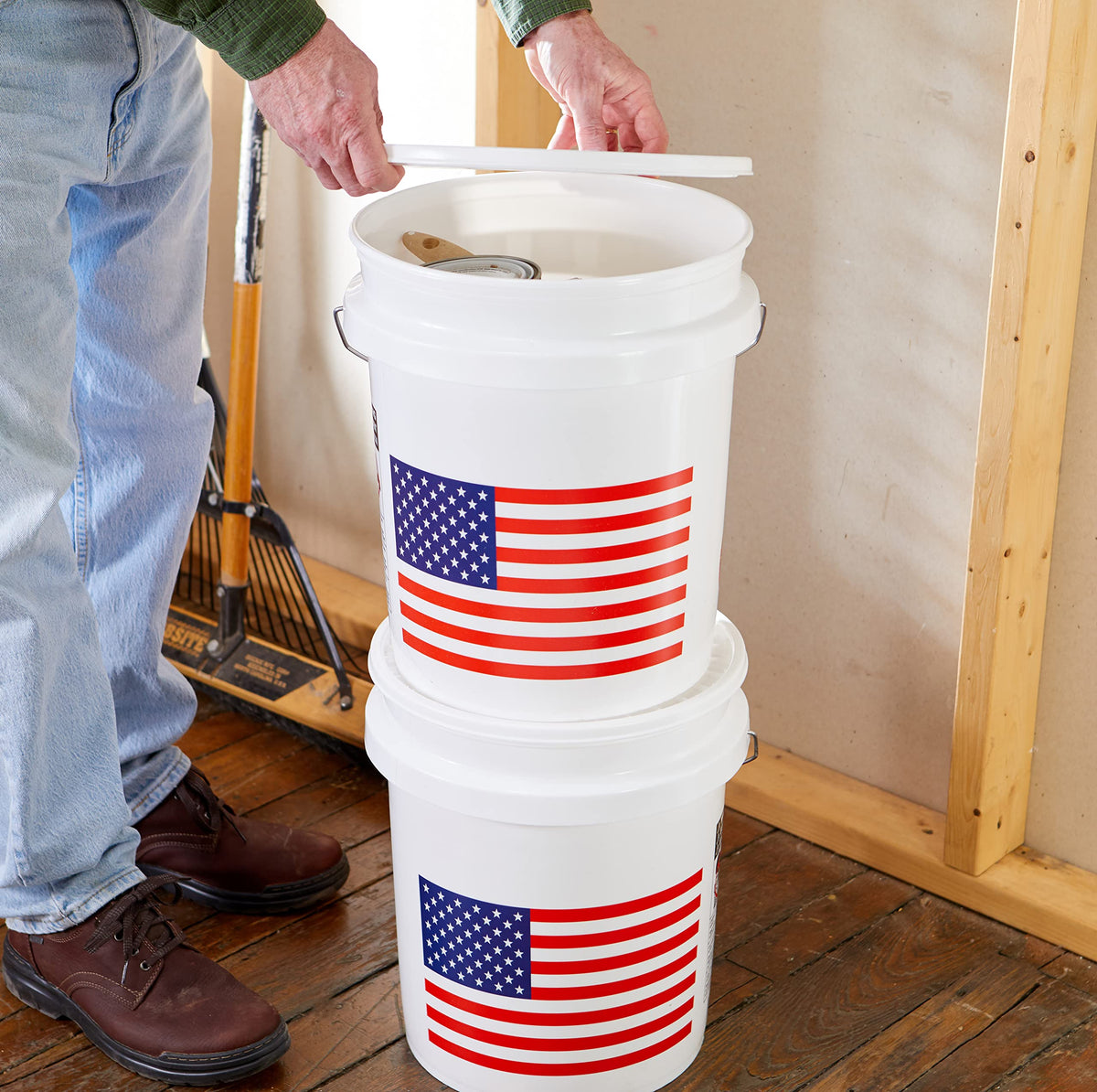 United Solutions reinforced rim on a 5-gallon bucket for added strength