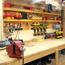 UNITEDPOWER workshop design promotes a tidy, efficient workspace