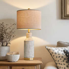 USumkky 25-inch ceramic lamp base enhances modern living spaces.