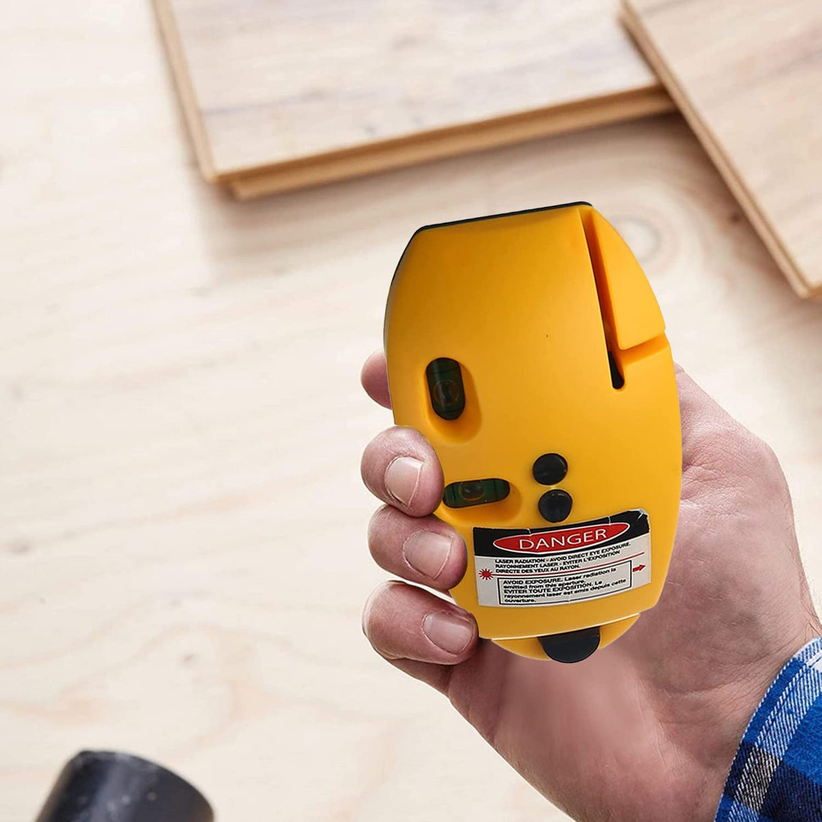 Utoolmart LV09 compact body fits easily in tool bag