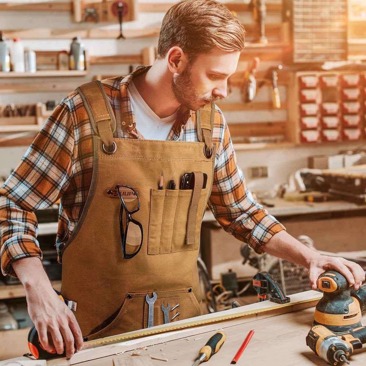 UUP full-coverage shop apron protects clothing during heavy-duty jobs.