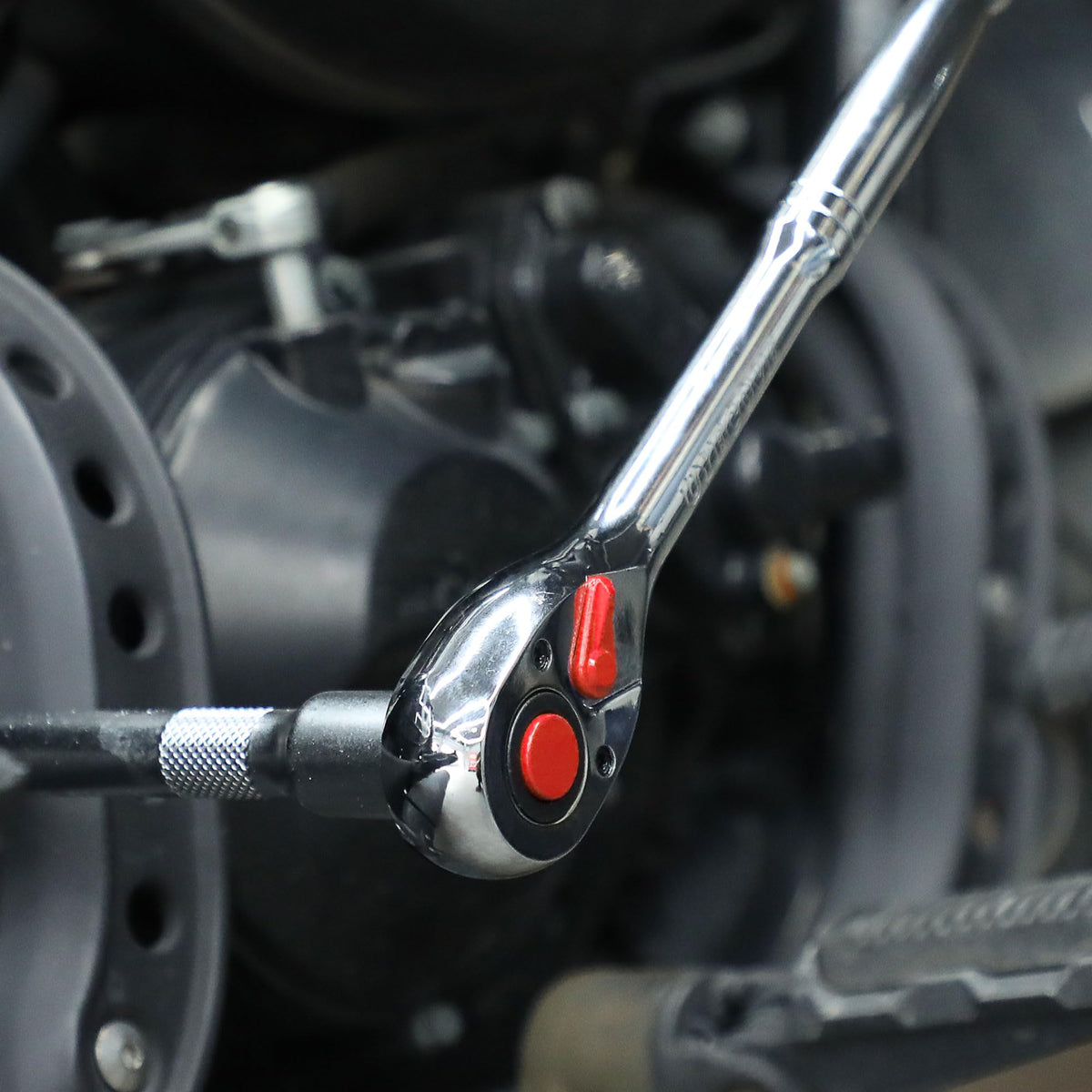 UYECOVE chrome finish resists corrosion and cleans easily.