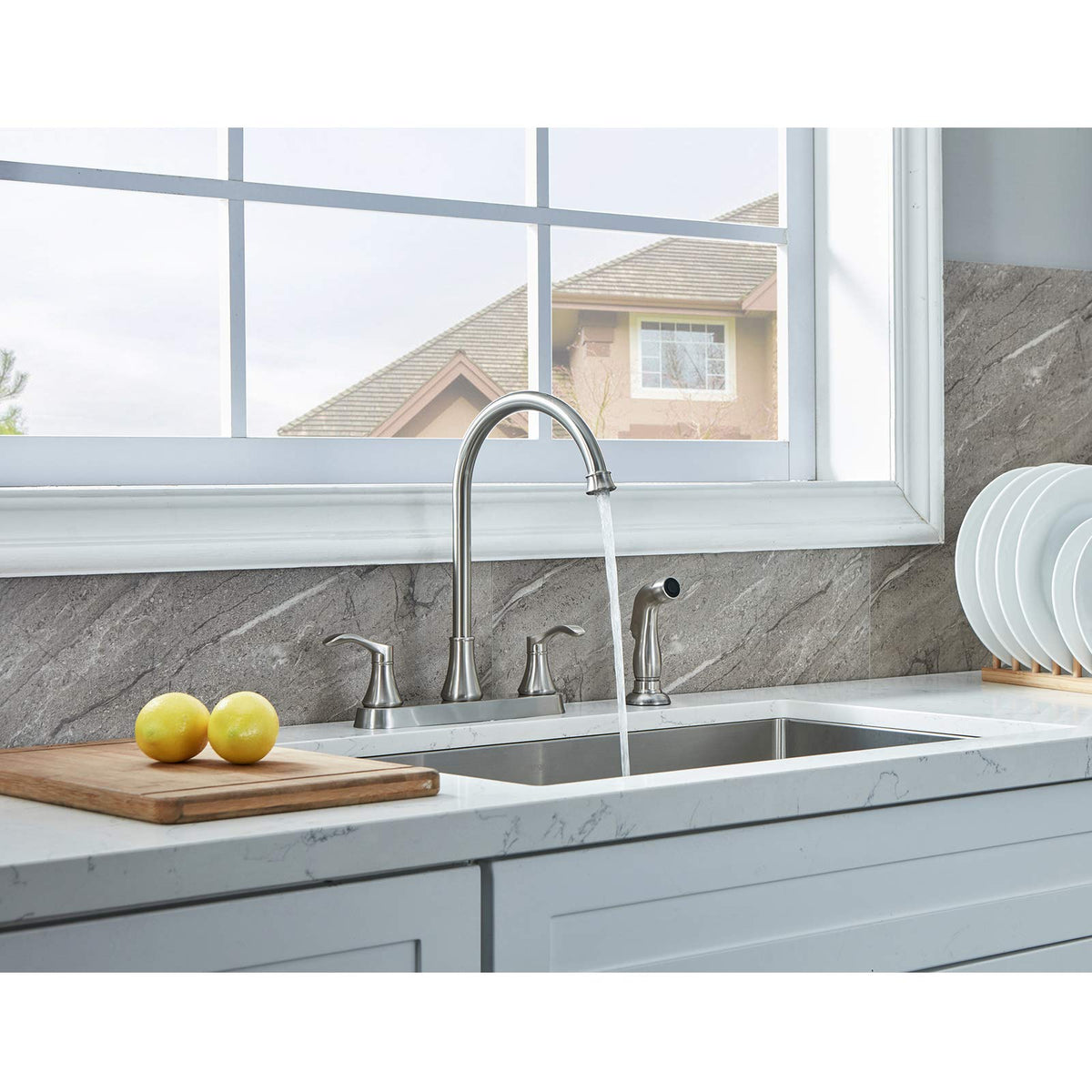 VALISY 3-4 hole faucet in brushed nickel suited for retrofit setups