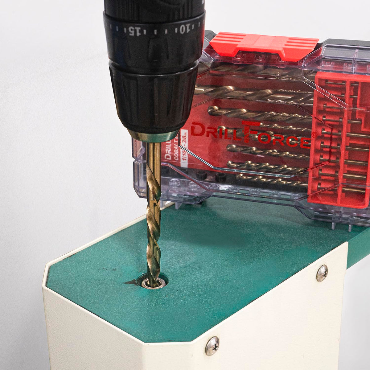 VALYRIANTOOL pilot hole prep to support screw extractors