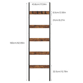 Vantimo quilt ladder in a bedroom with rustic decor.