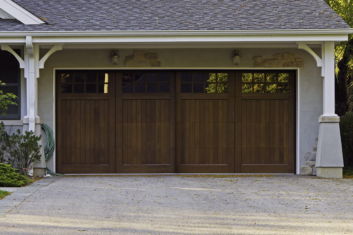 Covers up to 250 sq ft per quart with even color.