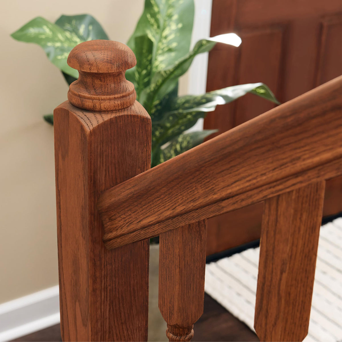 One-hour dry time: Varathane gel stain dries quickly on wood.