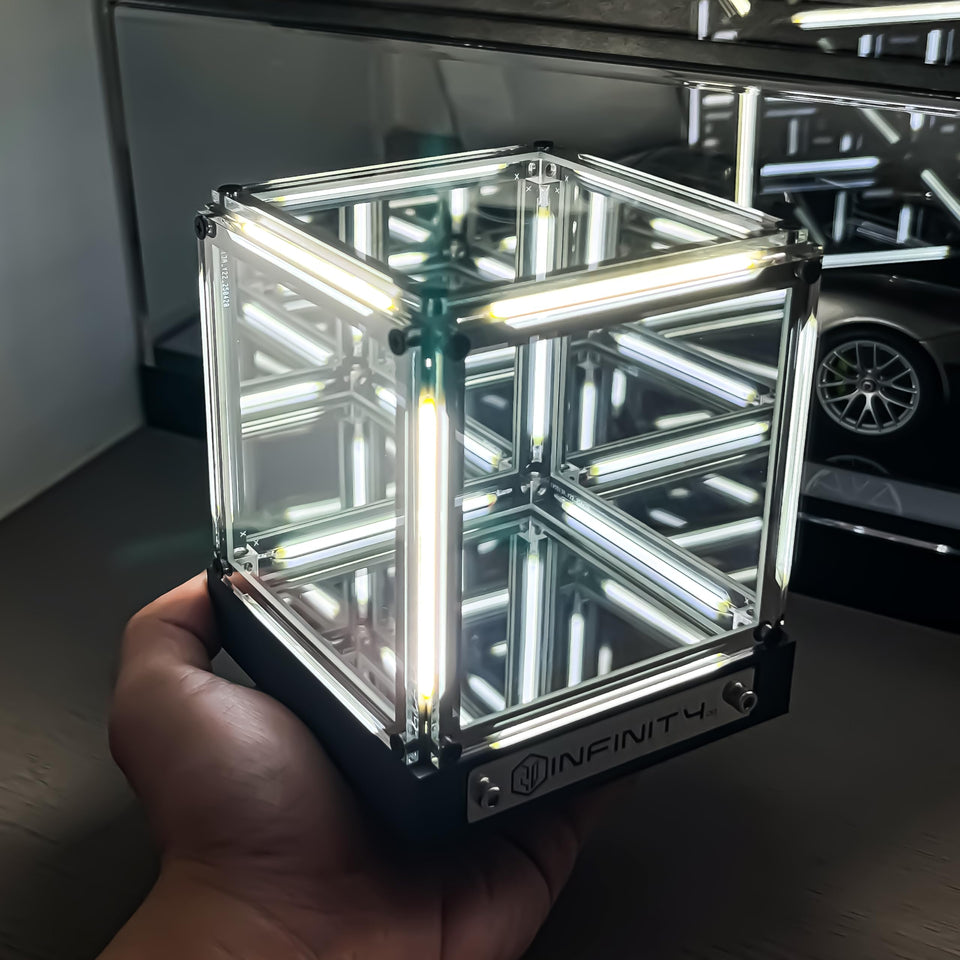 Vastarry Abyss Cube Light, front view, endless reflections for cosmic ambiance.