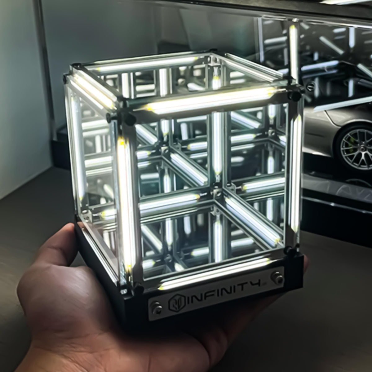 Vastarry Abyss Cube Light, side profile highlights minimalist design and compact form.