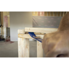Vaughan Superbar with three beveled nail slots aiding nail removal.