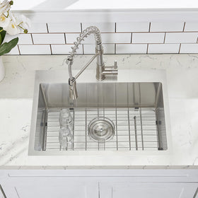 VCCUCINE handcrafted 16-gauge sink emphasizes durability and scratch resistance