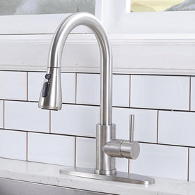 VC CUCINE pull-down kitchen faucet in brushed nickel for easy rinsing.