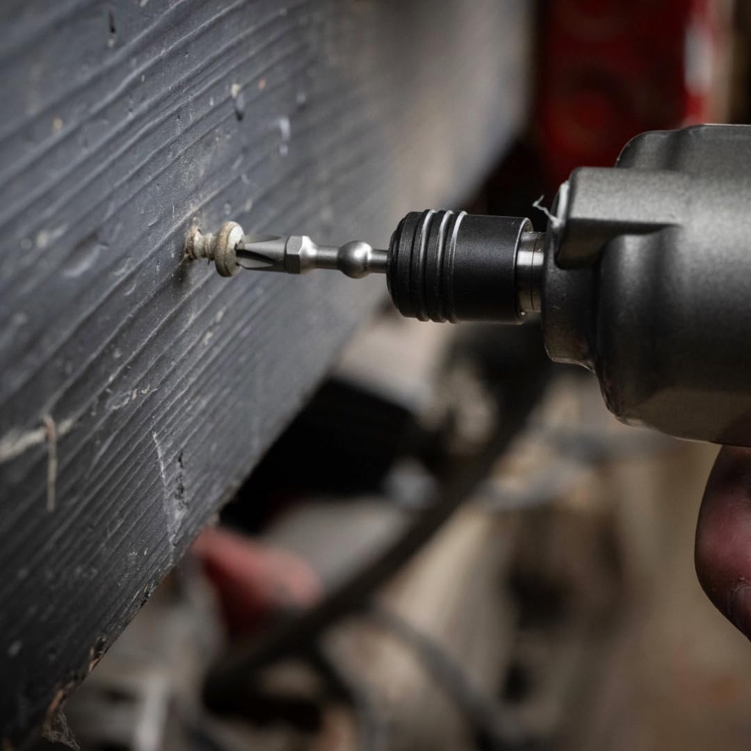 VESSEL Hex bit holder with C-Ring provides secure retention.