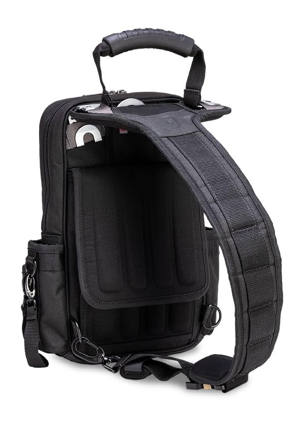 Veto Pro Pac MB3 Blackout shoulder strap enhances comfort during long carry.