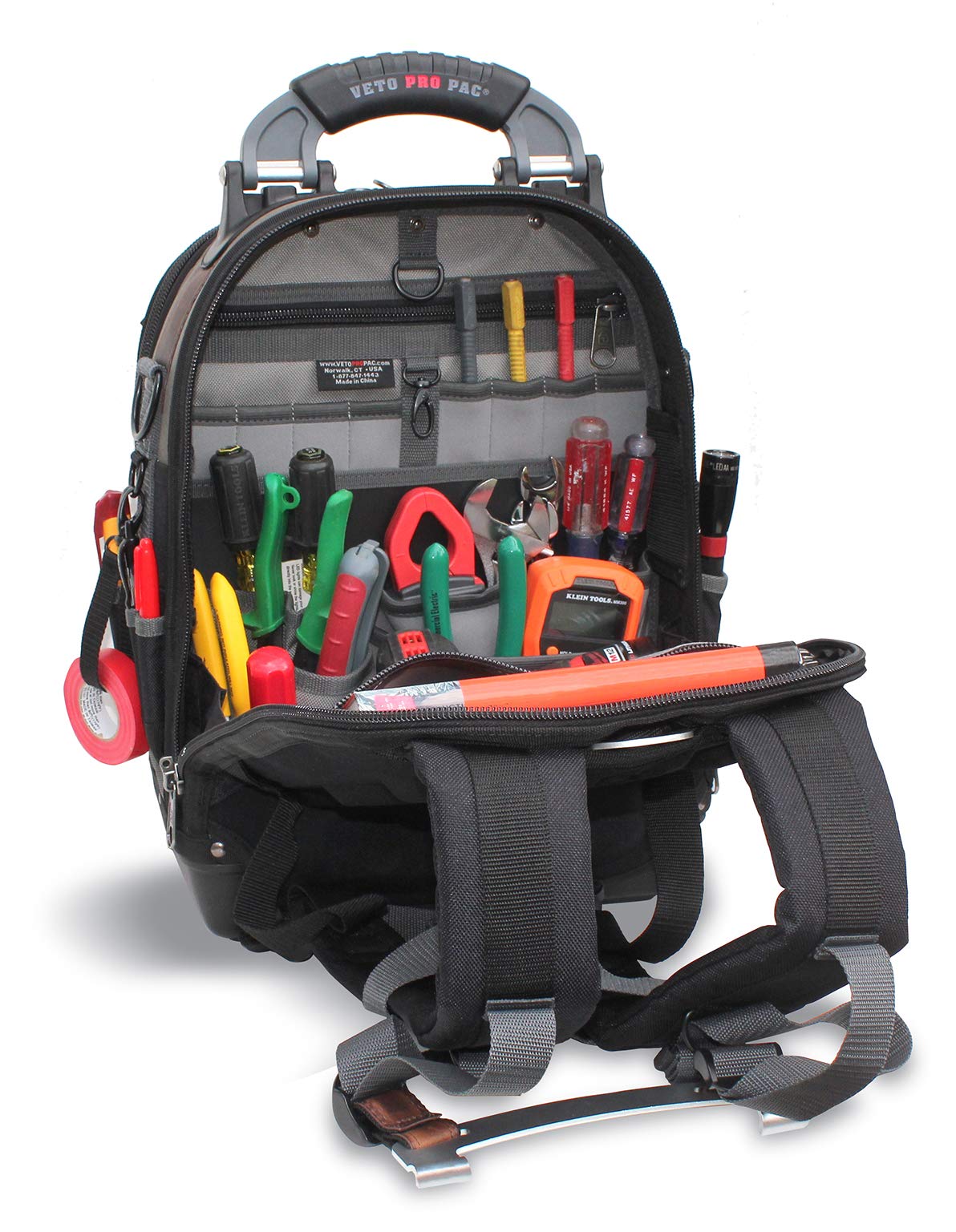 Veto Pro Pac Tech Pac ergonomic straps and padding for comfortable all-day carry.