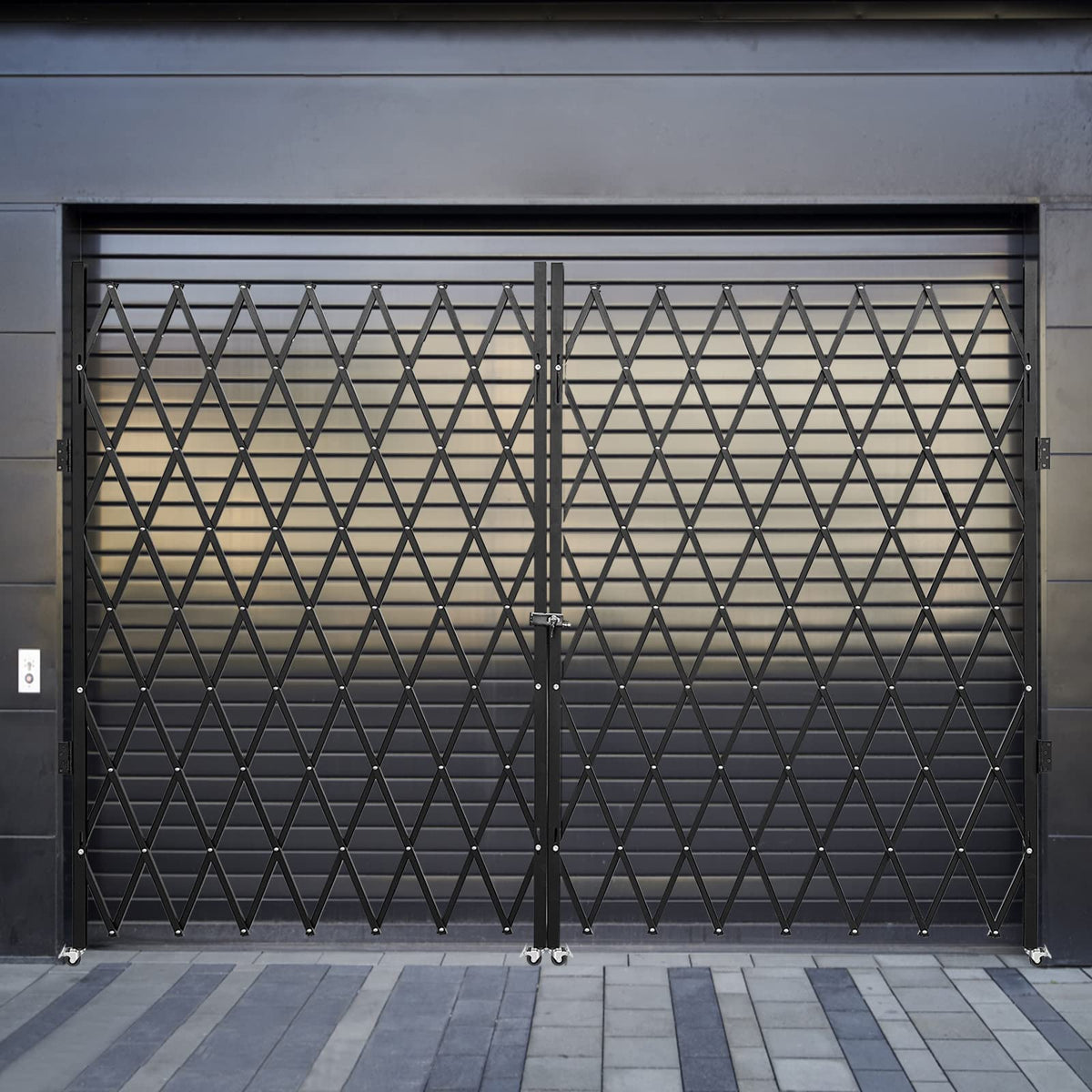 VEVOR double folding door design creates flexible opening when needed.